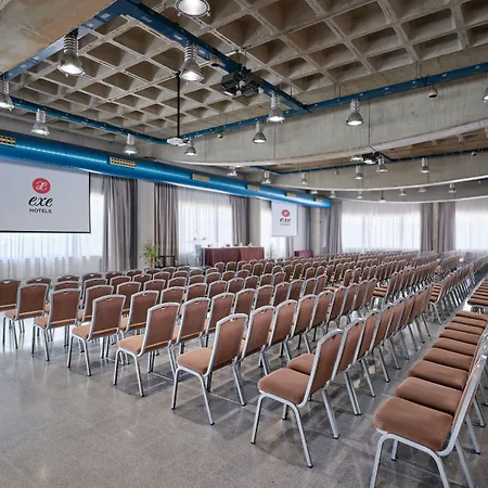 מלון Exe Campus