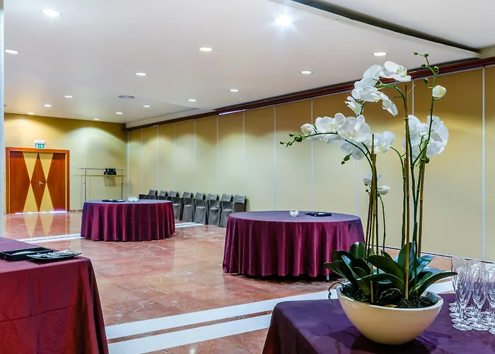 Exe Campus 4* サルダニョーラ・ダル・バリェス