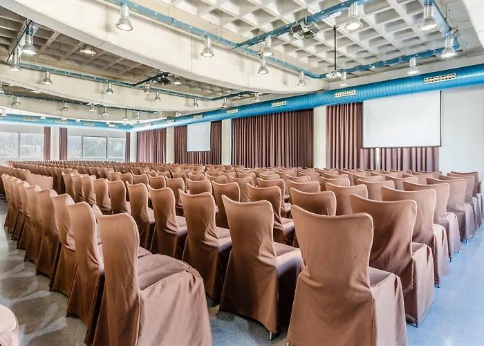 Exe Campus מלון 4*