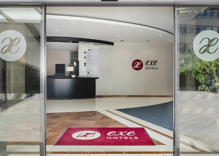 Exe Campus מלון סרדניולה דל ואלס