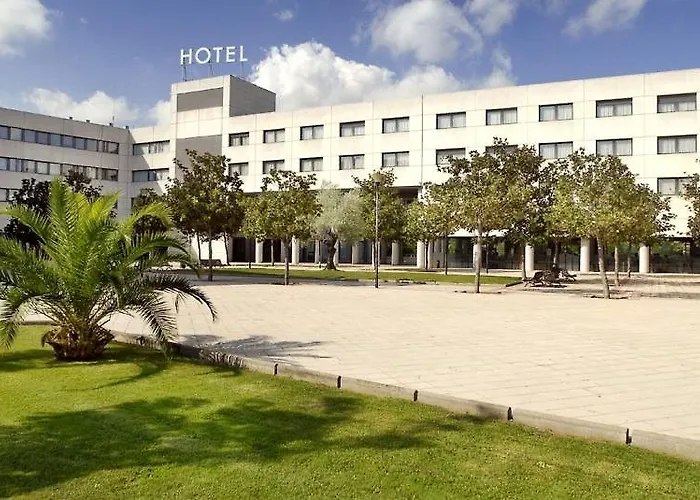 מלון Exe Campus סרדניולה דל ואלס