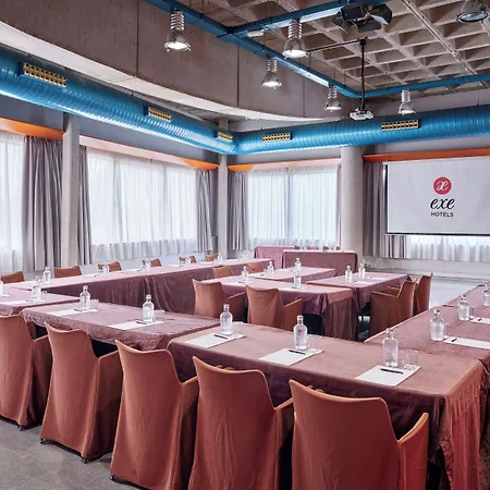 호텔 Exe Campus 4*